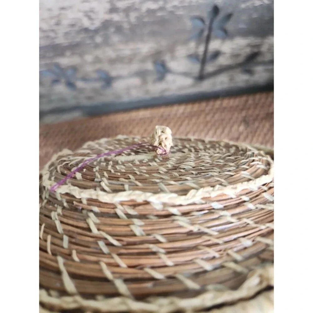 Handwoven basket with lid  Finely Handwoven Small Trinkets, Jewelry, Doodads, 6